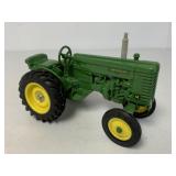 1/16 Ertl John Deere M Tractor