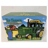 1/16 Ertl John Deere 4520 Toy Farmer Tractor