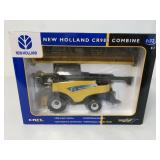 1/32 Ertl New Holland CR980 Combine