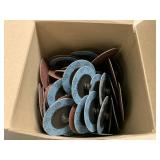Approx. 100 New Type R Sanding Discs 100 Grit