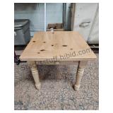 End Table 24x26x21