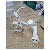 Tricycle Yard Decor