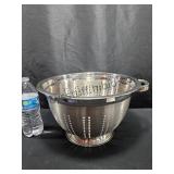 Large Colander