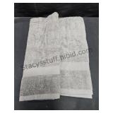 2 Handtowels New