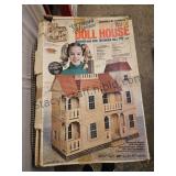 Vintage Doll House 25x24x11