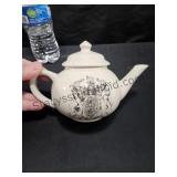 Williamsburg Tavern Tea Pot