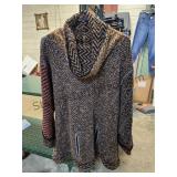 New Quality Sweater SZ LG