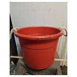 20 Inch Utility Bucket 20 Inch Utility Bucket