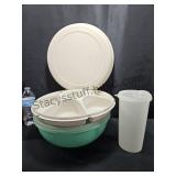 Old Tupperware Old Tupperware