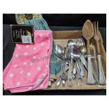 Vtg Silverware & Modern Towels