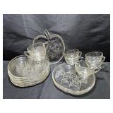 Apple Luncheon Trays & Cups