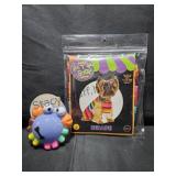 Serape SZ M/L & Squeak Toy