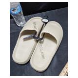 Mens Slip Ons SZ 10/11