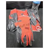 6 Pairs Of Work Gloves