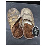 Realtree Slippers SZ  9/10