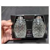 Salt & Pepper Shaker Set