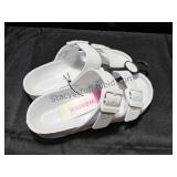 Womans Sandles SZ 5/6