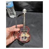 Musical Elvis Tree Ornament Works