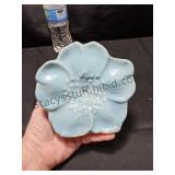 McCoy VTG Flower Wall Pocket