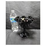 Fenton Ruffled Thumbprint Black