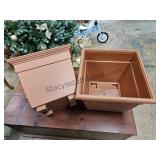 2 Planters 14 Inch Brown