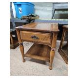 End Table W/Drawer 20x27x22