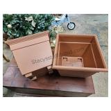 2 Planters 14 Inch Brown