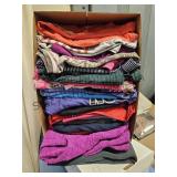 Decent Ladies Tops & Tees SZ LG