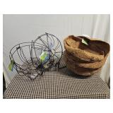 4 Hanging Baskets & Liners
