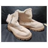 Boots Mens 9.5 Womens 11.5 or 12