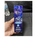 Crest 3D White Toothpaste