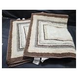 2 Used Condition Rugs 20 x 32