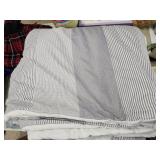 Comforter Full SZ Used