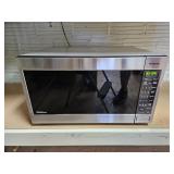 1250 W Microwave Good Condition