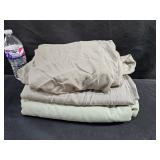 2 Flat 1 Fitted Sheets Full Used