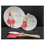 Rae Dunn  Mr & Mrs Clause Plates & Spatulas