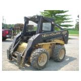 New Holland LX885 Skid Loader
