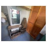 Belt Buckle Stand, Tables, Mirror