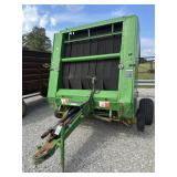 John Deere 535 Round Baler