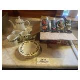 Christmas Dishes & Drinkware