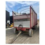 H&S Silage Wagon