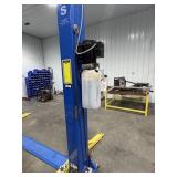 Atlas 9,000lbs vehicle lift, good condition,