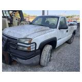 2005 Chevy 2500 HD Truck