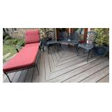 Wrought Iron Patio Set/Planters