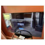 32" Flatscreen TV/Table & CD
