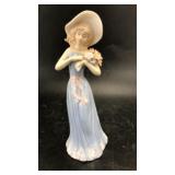House of Lloyd Lady Figurine 8'