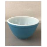 Small Pyrex Blue Bowl 5.5'