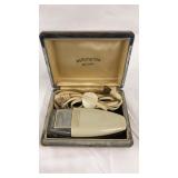 Vintage Remington DeLuxe Shaver