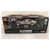 Racing Champions 1:24 Platinum #9 Diecast