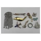 10 vintage brooches Sarah Coventry etc